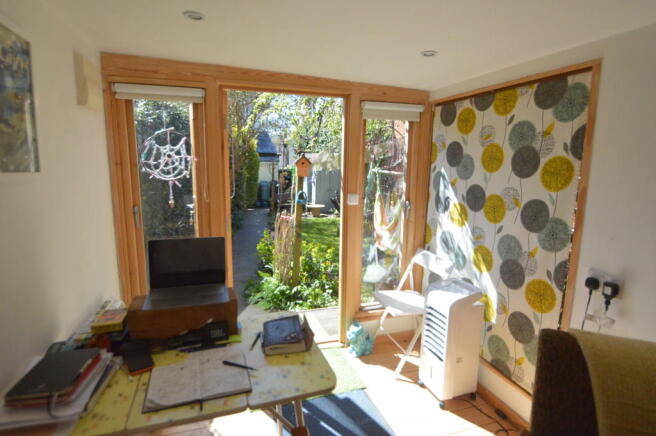 Photo 11