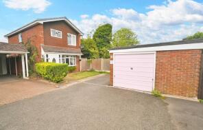 32, Sherborne Gardens, Wolverhampton WV8 1BN