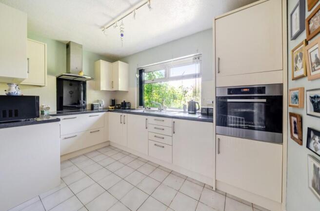1483182-20-6a3bd9...