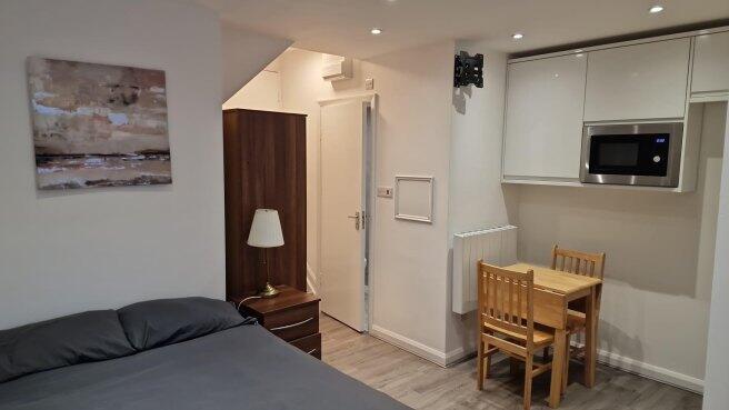 chatsworth-road-nw2-4bl-1063804