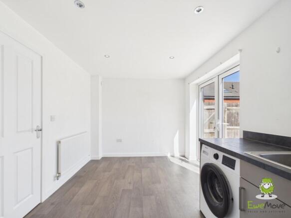 EweMove Basingstoke St Cross Road Kitchen