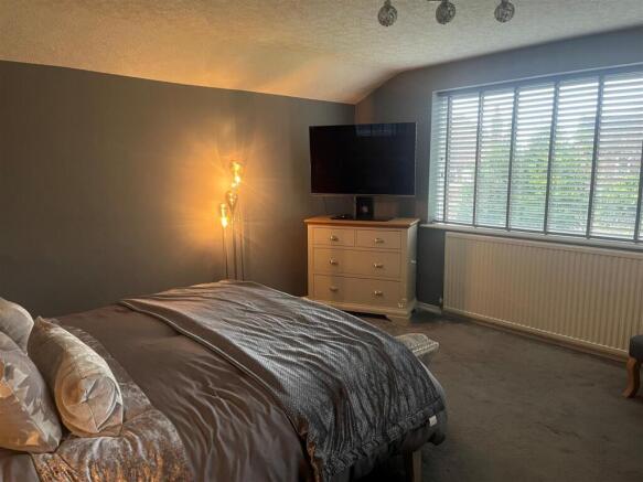 bed 3.jpg