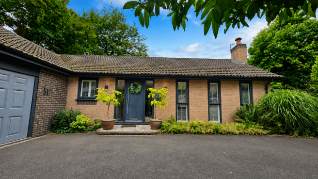 61 The Woodlands, Lostock, BL6 4JD