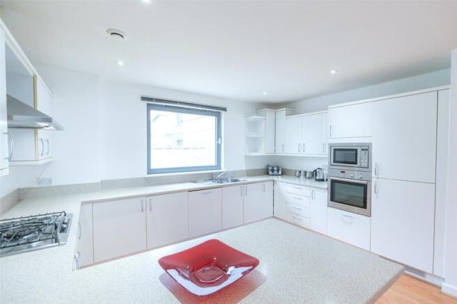 Kitchen Alt
