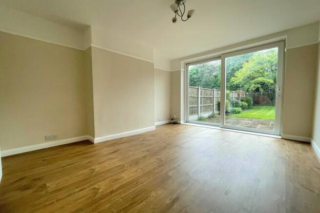 Sitting/Dining Room