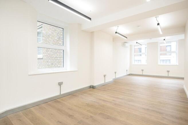 132 Southwark Street First Floor 1.jpg