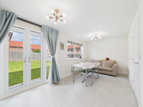 4 bed Detached for sale Image 4
