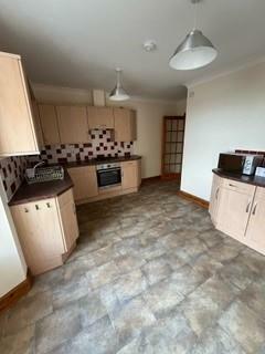 Kitchen 1.jpg