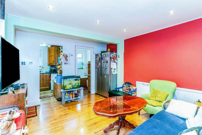 Lounge/Dining Room