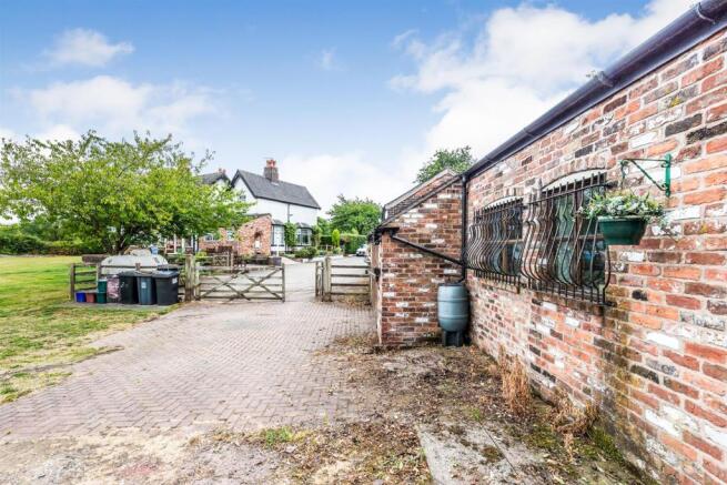 Outbuilding
