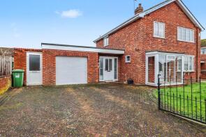 Brook Dene, Heath Lane, Fakenham NR21 8LN