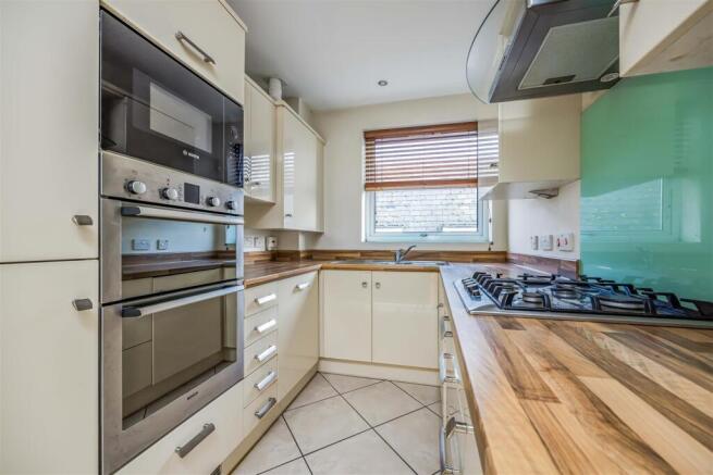 Flat 11, Ashcroft Court, 60 Winchester Road, Chand