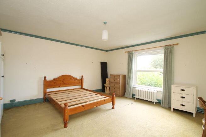 bed1.jpg