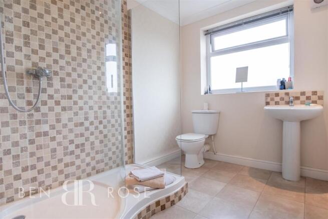 Master Ensuite