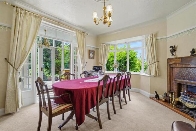 Dining Room 1_1.jpeg