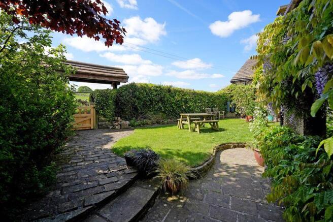 Wraparound Garden 