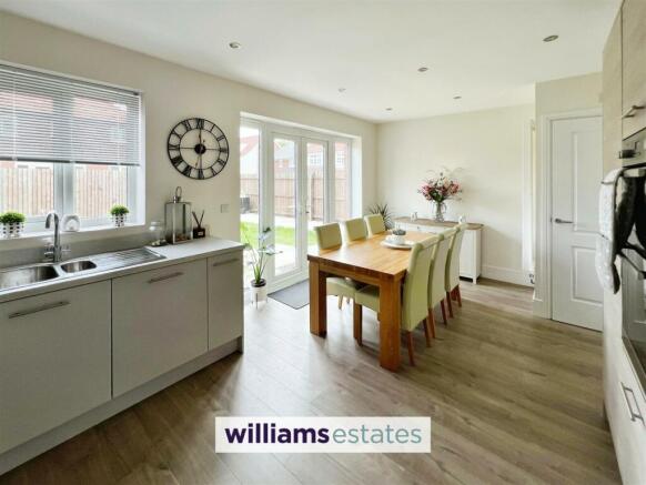 Kitchen/Dining Room
