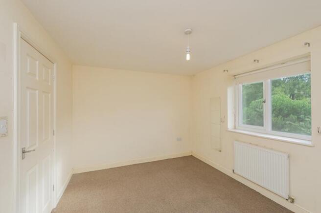 2 bed Terraced to rent Image 10
