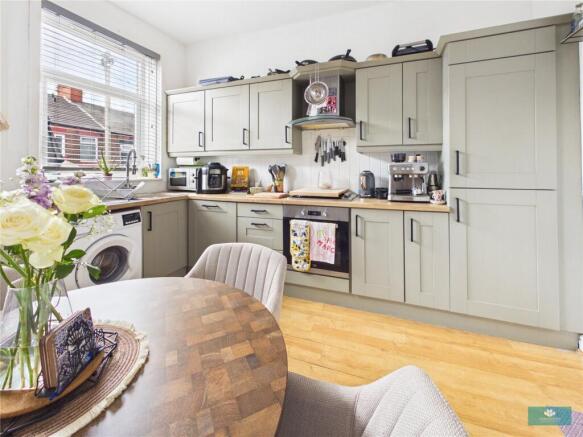 2 bed Terraced for sale Image 7