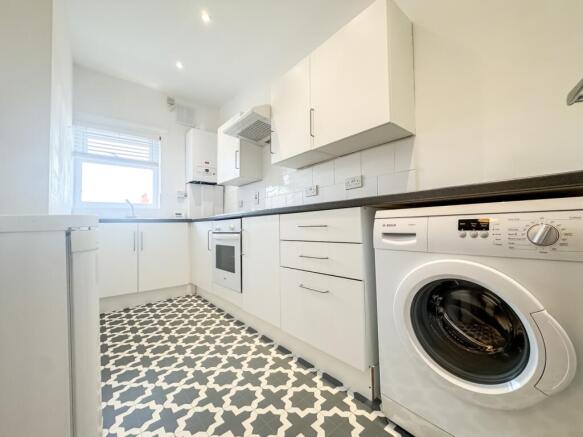 1 bed Flat for sale Image 9