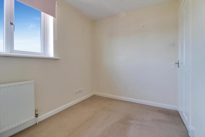 3 bed Semi-Detached to rent Image 11