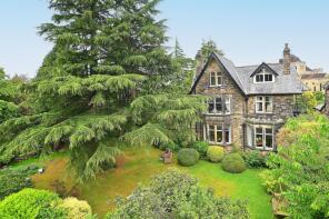 Flat 3, 9a, Duchy Road, Harrogate HG1 2EY