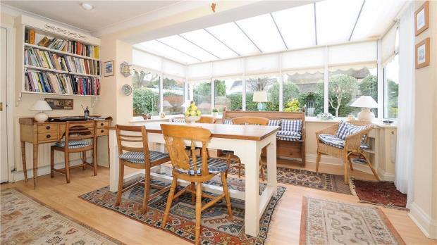Breakfast Room