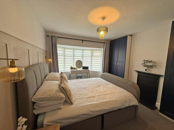 3 bed Semi-Detached for sale Image 9