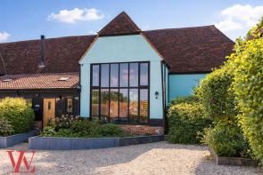 1 Bridge Barn, Folly Farm, Stortford Road, Great Dunmow CM6 1SG