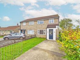 7, Walnut Drive, Somerton TA11 6LL