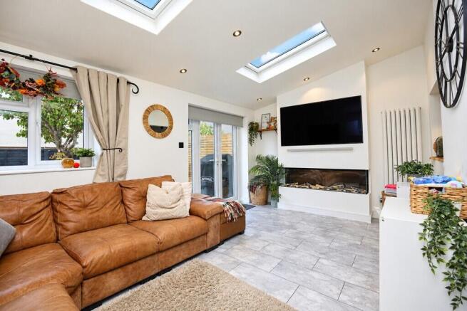 edited lounge 1