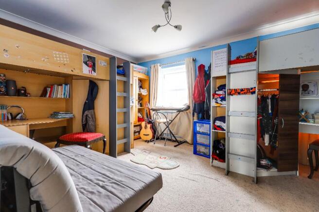Photo 10