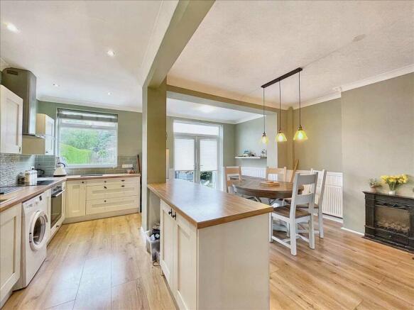 Dining kitchen