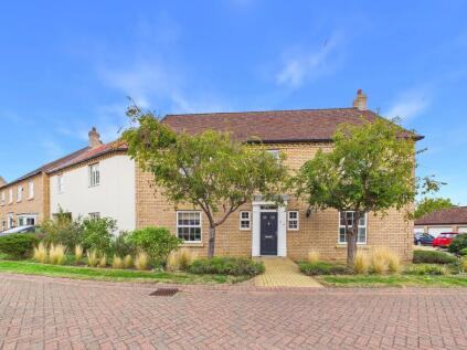 Kingfisher Close, Little Paxton, St. Neots