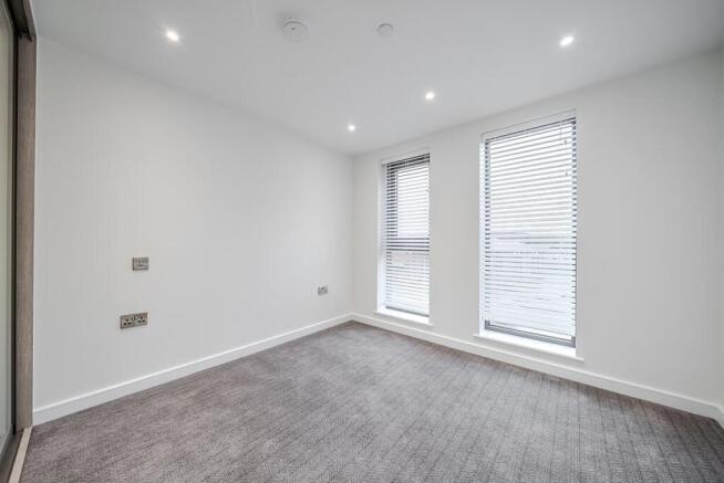 2 bed Flat to rent Image 8