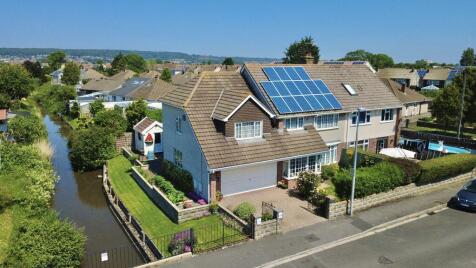 Beaumont Close, Weston-Super-Mare - VERY SPECIAL SEMI