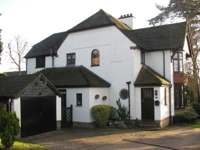 Garage/Front