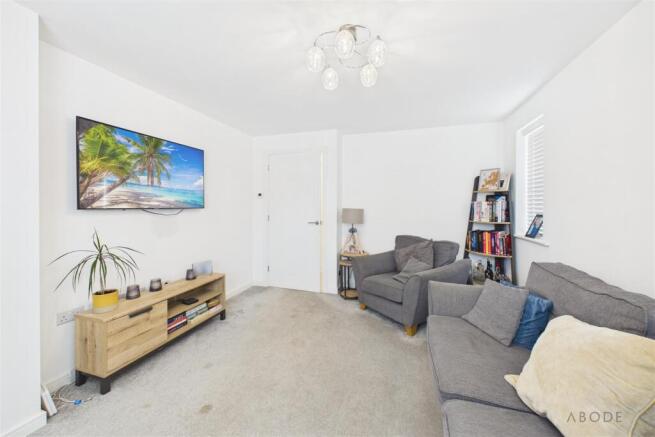 Balmoral Way, Hatton, Derby photo 4