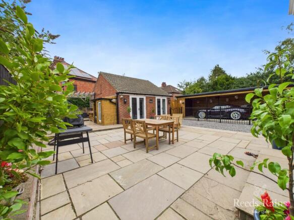 4 bed Detached for sale Image 7