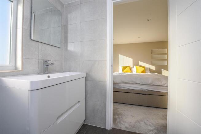 en-suite and bedroom.jpg