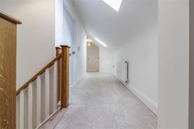 GALLERIED LANDING