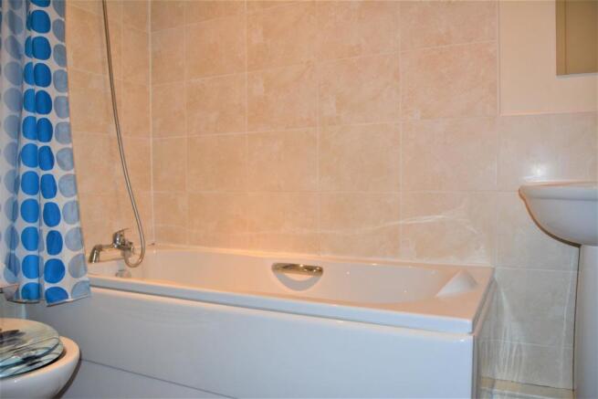 Bathroom (2).JPG