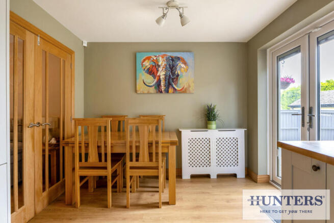 3 bed Semi-Detached for sale Image 9