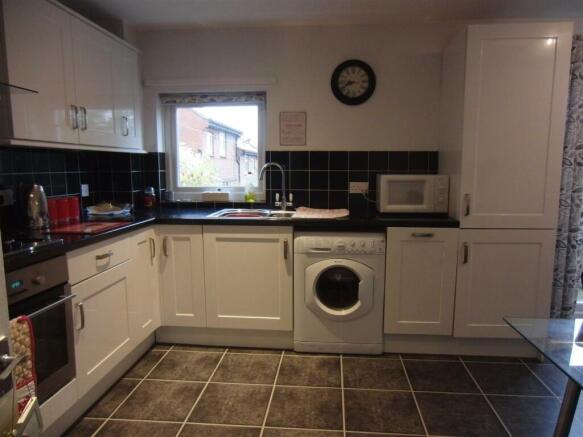 Kitchen/Dining