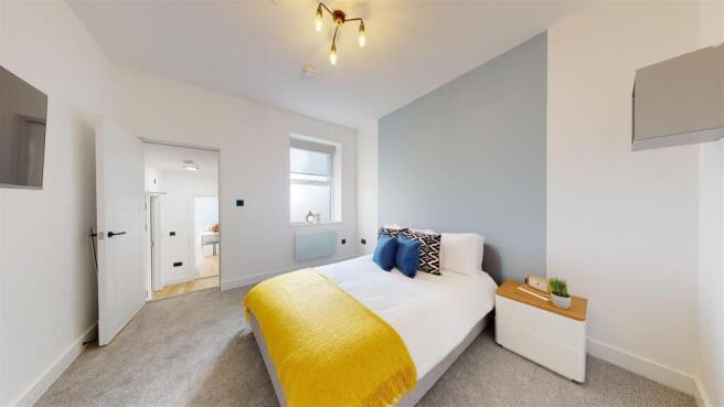 flat 3 74 monthermer 1.jpg