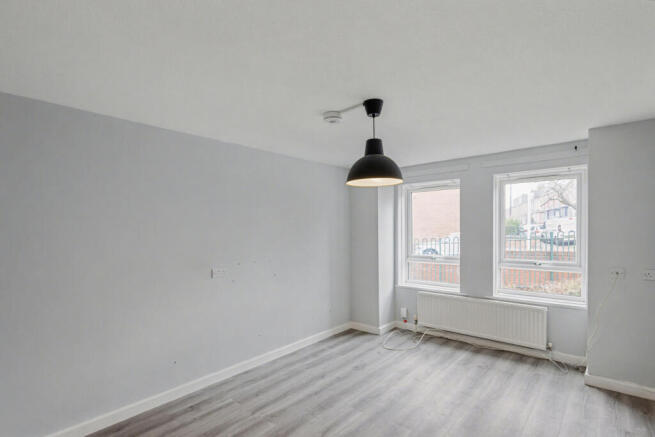 Flat 14 Hall Court, Sholebroke Avenue, Leeds, West Yorkshire, LS7 3HD