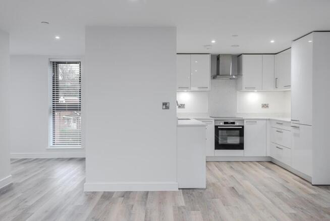 2 bed Flat to rent Image 6