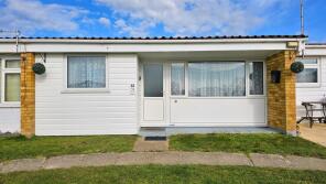 31, Waveney Valley Holiday Village, Butt Lane, Burgh Castle NR31 9FN