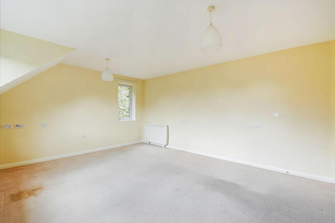 2 bed Apartment for sale Image 6