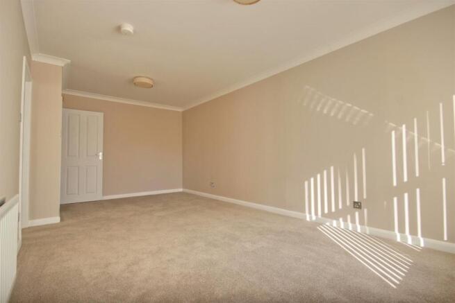 Marchant Close (11).jpg